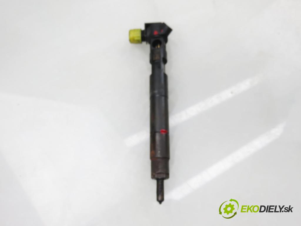 MERCEDES-BENZ SPRINTER 3,5-t Skrzynia (906) FURGON 2011 95,00 313 CDI (906.631, 906.633, 906.635, 906.637) - OM  2143,00 vstřikovač 28342997 ; 6510704987 (Vstřikovač paliva)