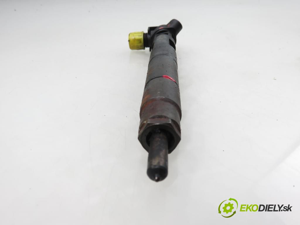 MERCEDES-BENZ SPRINTER 3,5-t Skrzynia (906) FURGON 2011 95,00 313 CDI (906.631, 906.633, 906.635, 906.637) - OM  2143,00 vstřikovač 28342997 ; 6510704987 (Vstřikovač paliva)