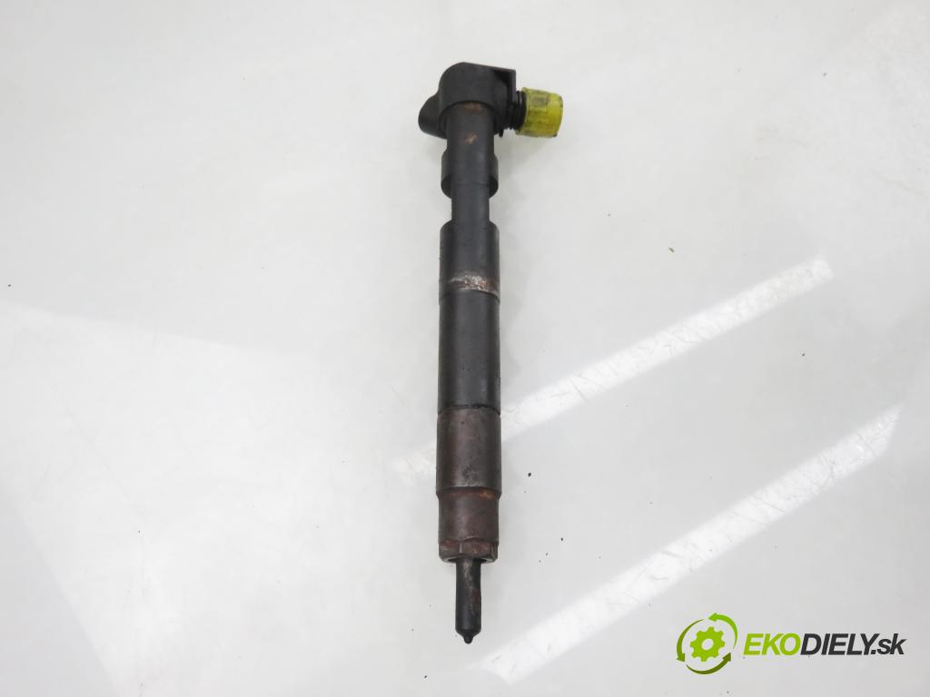 MERCEDES-BENZ SPRINTER 3,5-t Skrzynia (906) FURGON 2011 95,00 313 CDI (906.631, 906.633, 906.635, 906.637) - OM  2143,00 vstřikovač 28342997 ; 6510704987 (Vstřikovač paliva)