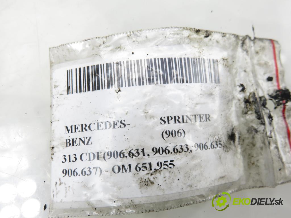 MERCEDES-BENZ SPRINTER 3,5-t Skrzynia (906) FURGON 2011 95,00 313 CDI (906.631, 906.633, 906.635, 906.637) - OM  2143,00 vstrekovač EMBR00002D ; 6510700587 (Vstrekovač paliva)