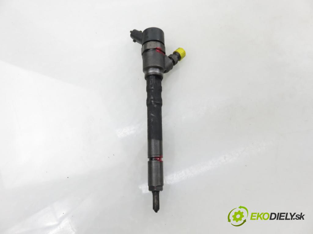 HYUNDAI SANTA FÉ I (SM) SUV 2004 83,00 2.0 CRDi 4x4 113 - D4EA 1991,00 vstrekovač 3380027900 ; 0445110126 (Vstrekovač paliva)