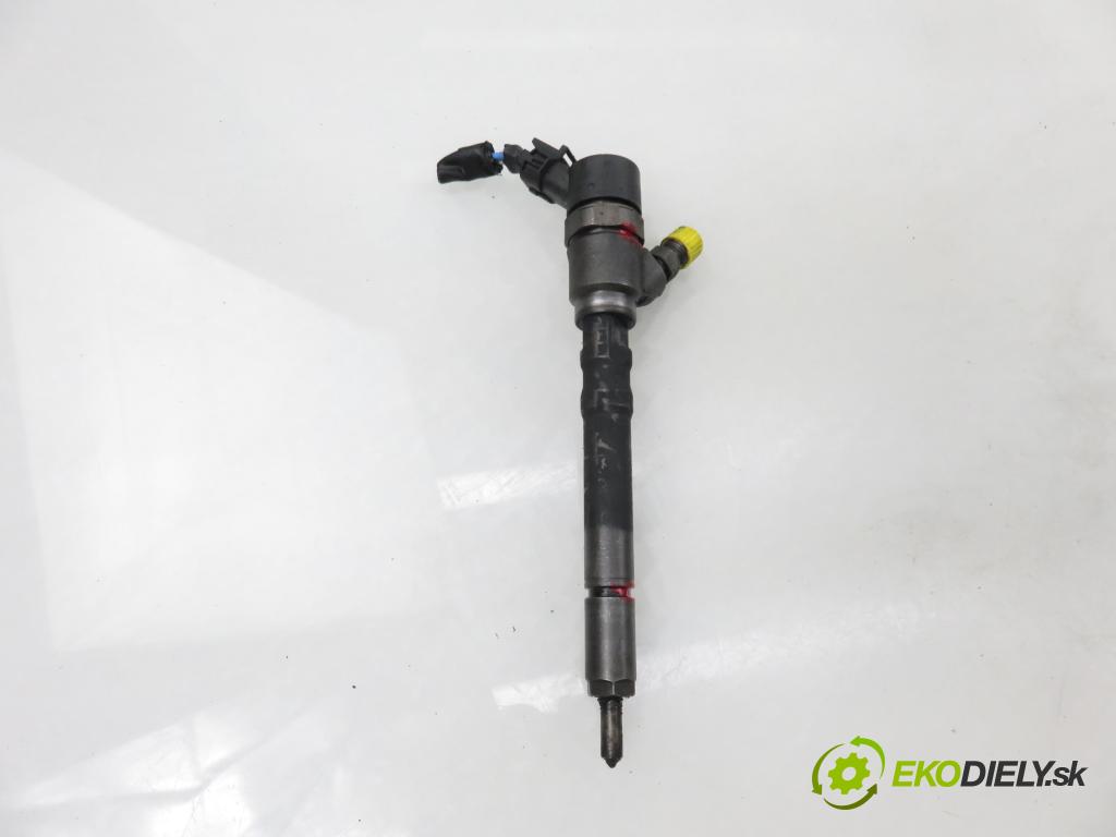 HYUNDAI SANTA FÉ I (SM) SUV 2004 83,00 2.0 CRDi 4x4 113 - D4EA 1991,00 vstrekovač 3380027900 ; 0445110126 (Vstrekovač paliva)