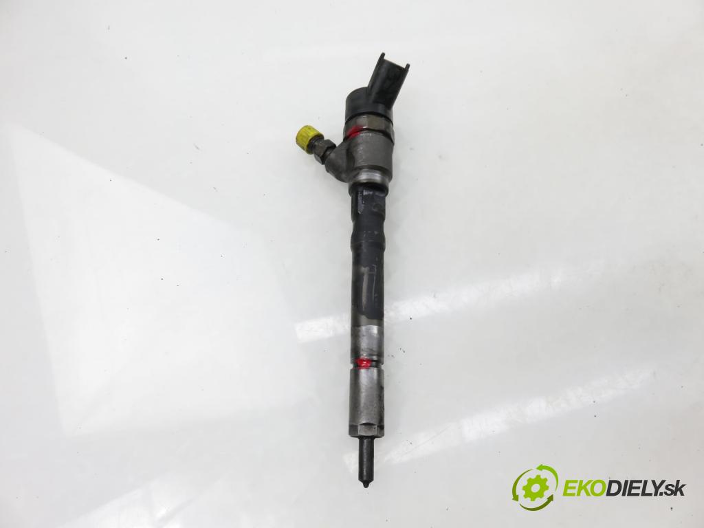 HYUNDAI SANTA FÉ I (SM) SUV 2004 83,00 2.0 CRDi 4x4 113 - D4EA 1991,00 vstrekovač 3380027900 ; 0445110126 (Vstrekovač paliva)