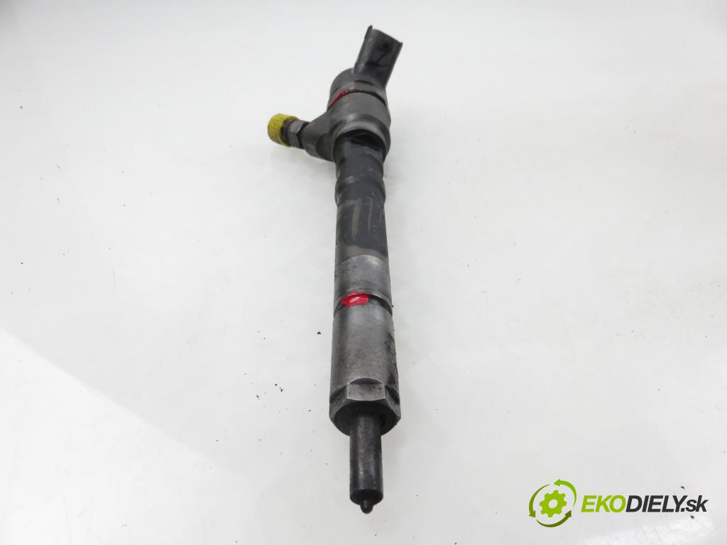 HYUNDAI SANTA FÉ I (SM) SUV 2004 83,00 2.0 CRDi 4x4 113 - D4EA 1991,00 vstrekovač 3380027900 ; 0445110126 (Vstrekovač paliva)