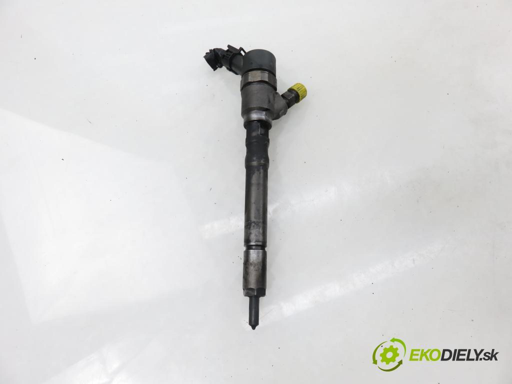 HYUNDAI SANTA FÉ I (SM) SUV 2004 83,00 2.0 CRDi 4x4 113 - D4EA 1991,00 vstrekovač 3380027900 ; 0445110126 (Vstrekovač paliva)