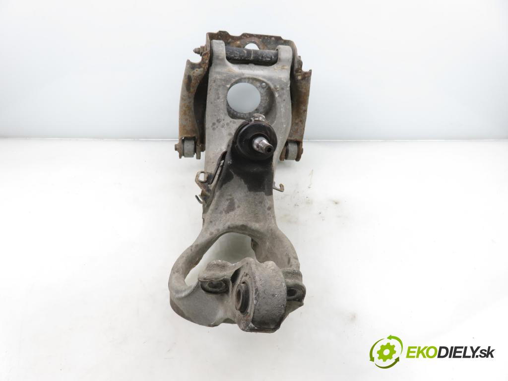 PEUGEOT 407 SW (6E_) KOMBI 2003 80,00 1.6 HDi 110 - 9HZ (DV6TED4) 1560,00 rameno LP