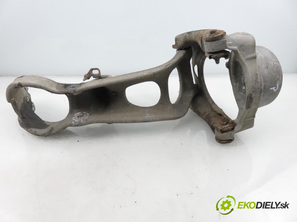 PEUGEOT 407 SW (6E_) KOMBI 2003 80,00 1.6 HDi 110 - 9HZ (DV6TED4) 1560,00 Rameno PP