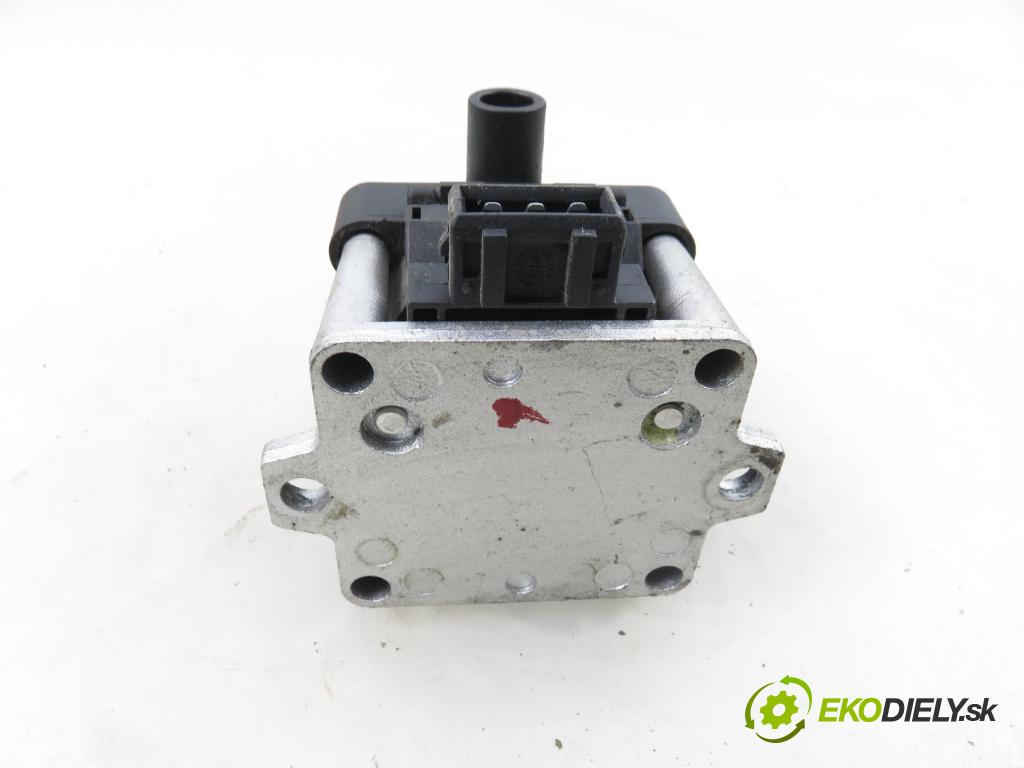 VW POLO (6N1) HB 1997 44,00 1.4 60 1390,00 Cievka zapaľovacia