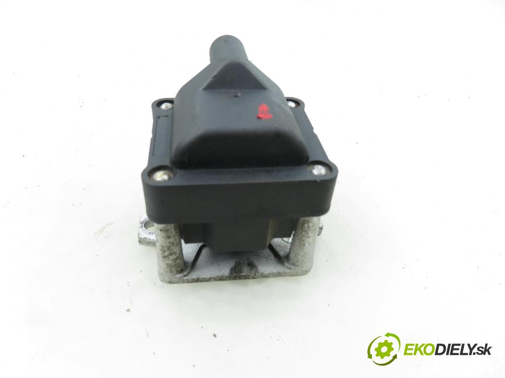 VW POLO (6N1) HB 1997 44,00 1.4 60 1390,00 Cievka zapaľovacia