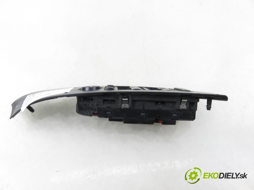 BMW 5 (E60) SEDAN 2005 0,00 530 d - M57 D30 (306D2) 2993,00 Panel ovládaní oken 6951909