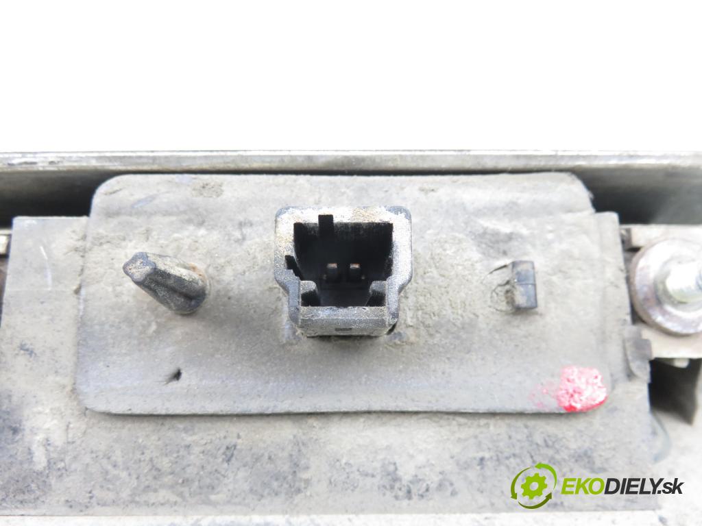 PEUGEOT 407 SW (6E_) KOMBI 2003 80,00 1.6 HDi 110 - 9HZ (DV6TED4) 1560,00 Zadné čelo dverí kufor 9645271580