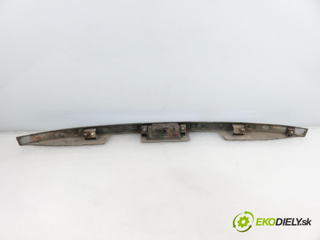 PEUGEOT 407 SW (6E_) KOMBI 2003 80,00 1.6 HDi 110 - 9HZ (DV6TED4) 1560,00 Zadné čelo dverí kufor 9645271580