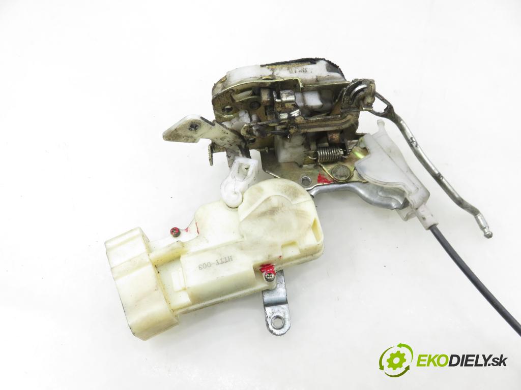 TOYOTA YARIS (_P1_) HB 2002 64,00 1.3 VVTi 87 - 2SZ-FE 1298,00 zámok