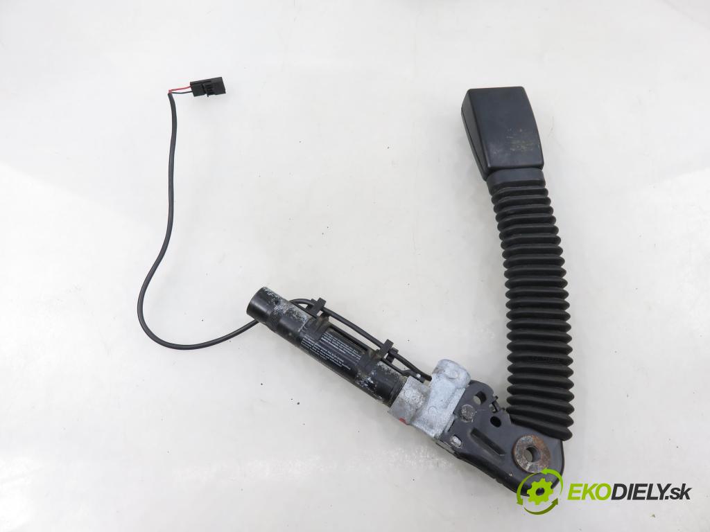 BMW 5 (E60) SEDAN 2005 0,00 530 d - M57 D30 (306D2) 2993,00 zapínače pásov predný 7210887 ; 7065848