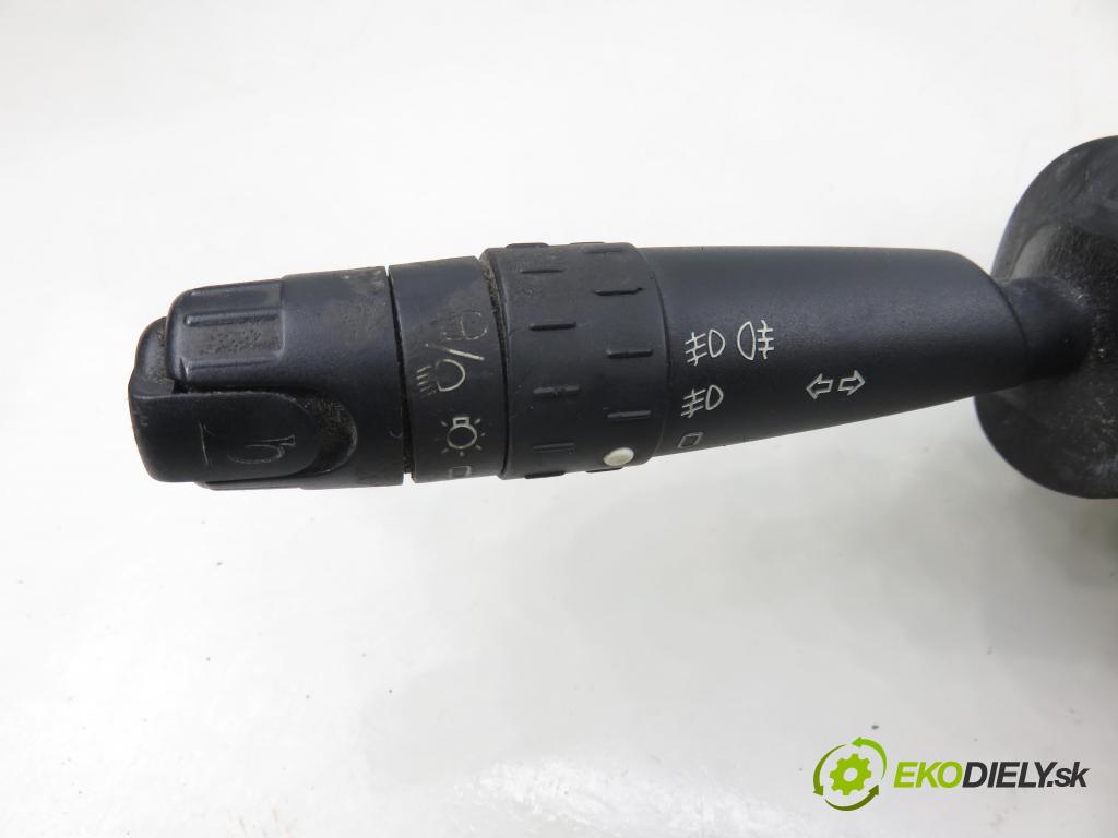 CITROEN XSARA PICASSO (N68) MINIVAN 2001 85,00 1.8 16V - 6FZ (EW7J4) 1749,00 páčka/prepínač 9630605180 ; 34394302