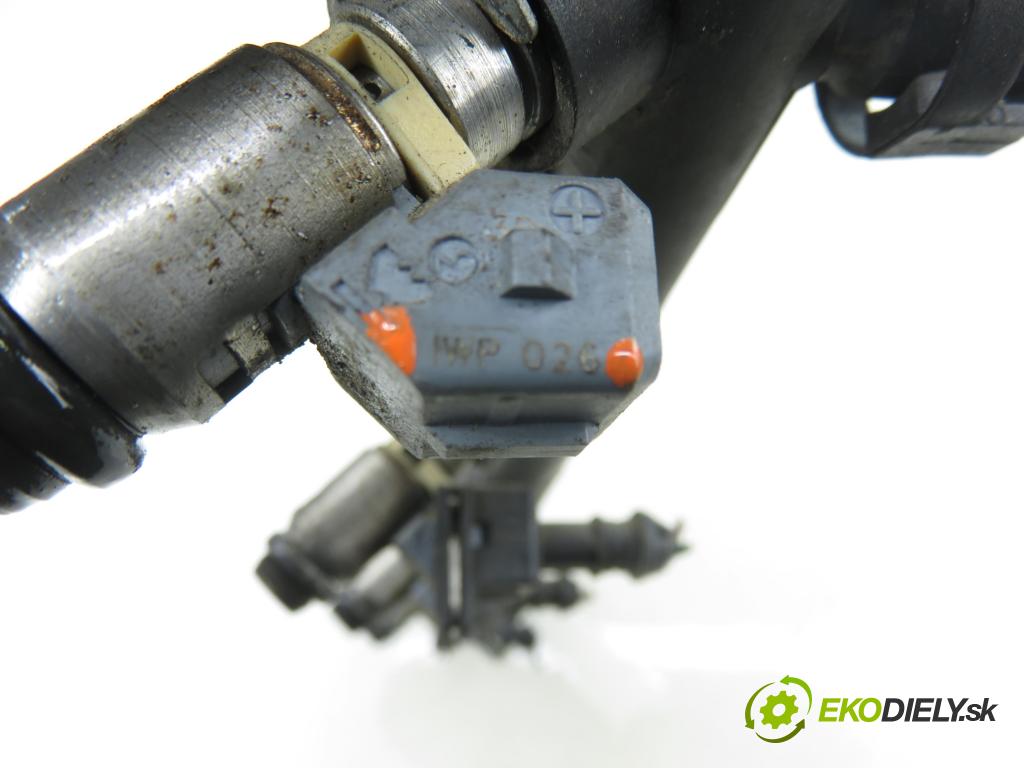 RENAULT SCENIC I (JA0/1_) MINIVAN 2000 79,00 1.6 - K4M 709 1598,00 Lišta vstrekovacia 7700112519 ; IWP026 (Vstrekovacia lišta)