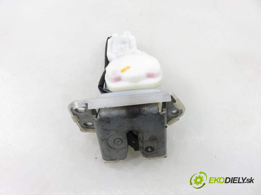 SUZUKI SX4 (EY, GY) CROSSOVER 2008 79,00 1.6 VVT 4x4 (RW 416) 107 - M16A 1586,00 zámok dverí kufor EL.