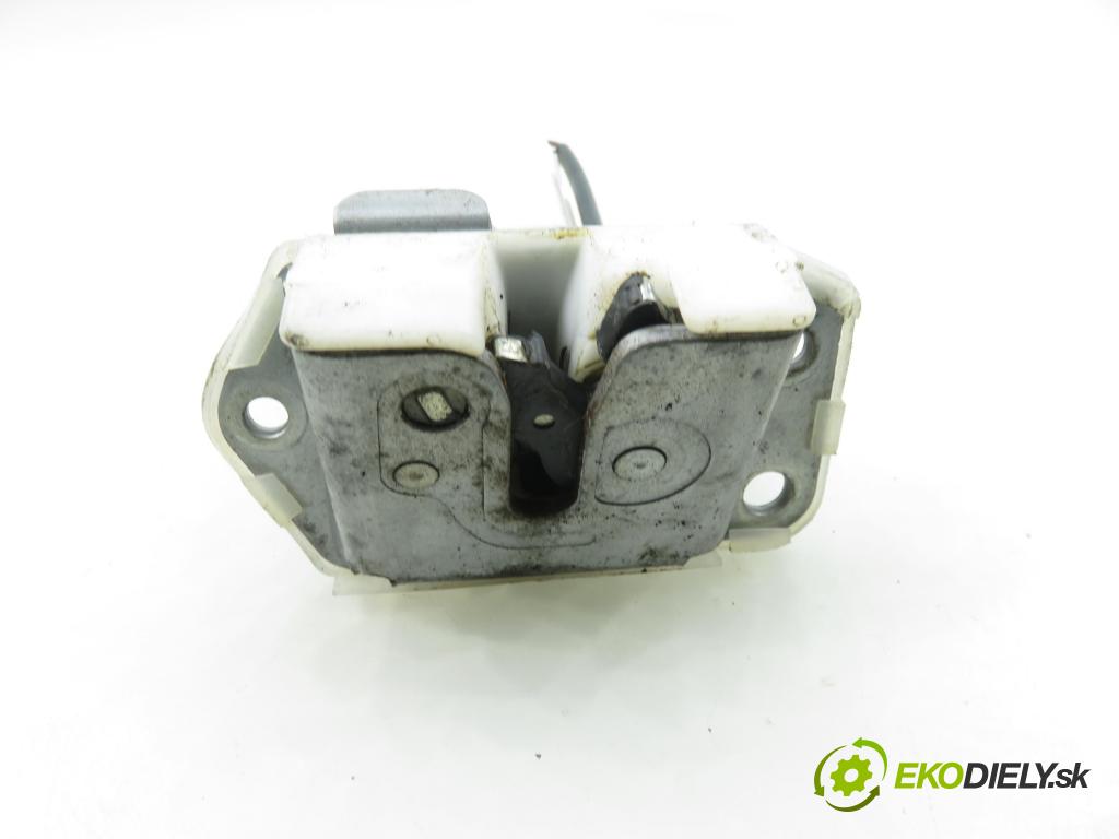 SUZUKI SX4 (EY, GY) CROSSOVER 2008 79,00 1.6 VVT 4x4 (RW 416) 107 - M16A 1586,00 zámok dverí kufor EL.