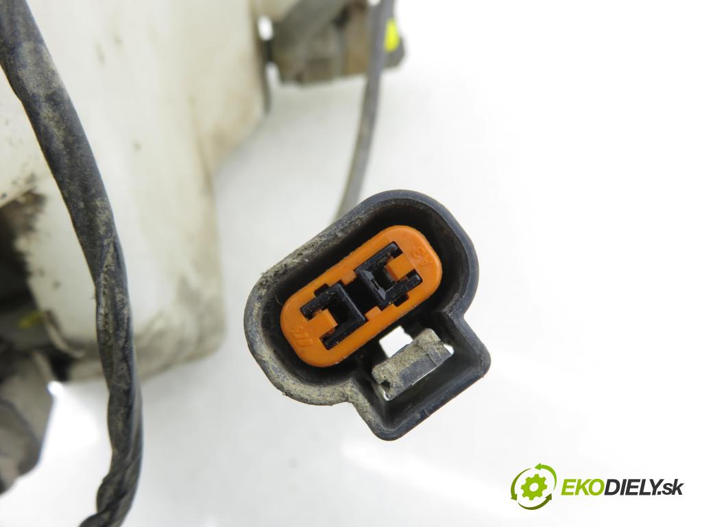 MITSUBISHI OUTLANDER II (CW_W) SUV 2008 125,00 2.4 MIVEC 4WD (CW5W) - 4B12 2360,00 Nádržka ostrekovačov  (Kľučka dverí ostatné)