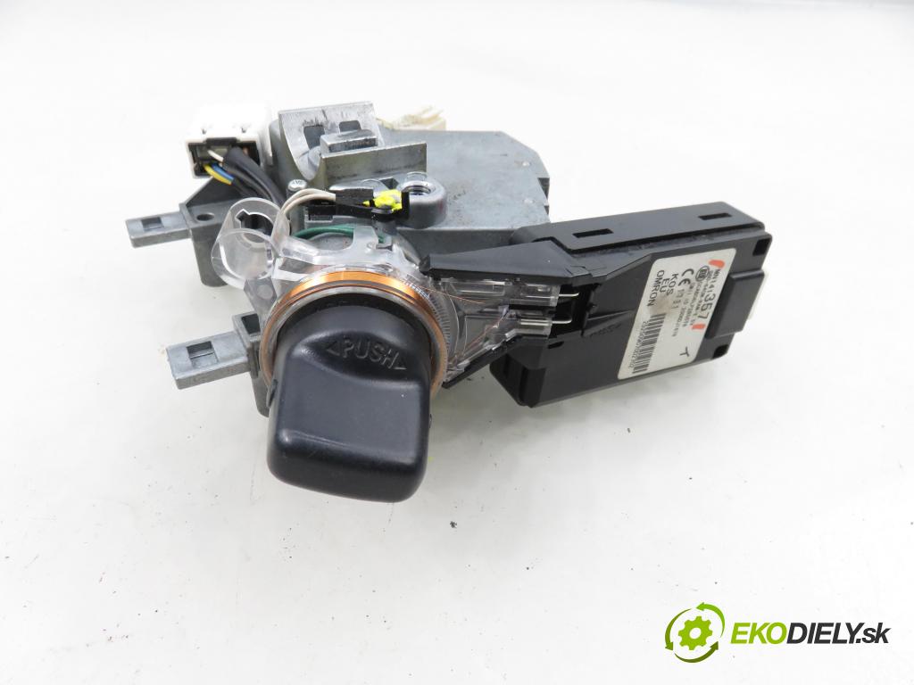 MITSUBISHI OUTLANDER II (CW_W) SUV 2008 125,00 2.4 MIVEC 4WD (CW5W) - 4B12 2360,00 spinačka MN141357 (Spínacia skrinka)