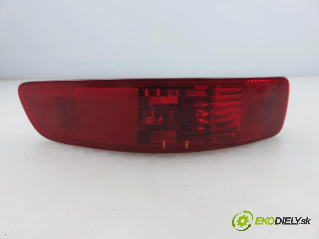 MITSUBISHI OUTLANDER II (CW_W) SUV 2008 125,00 2.4 MIVEC 4WD (CW5W) - 4B12 2360,00 Svetlo hmlové zadné A048333