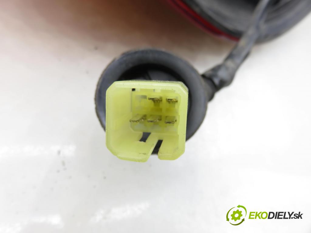 SUZUKI SX4 (EY, GY) CROSSOVER 2008 79,00 1.6 VVT 4x4 (RW 416) 107 - M16A 1586,00 Svetlo pravé zadné