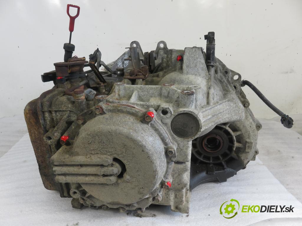 HYUNDAI SANTA FÉ I (SM) SUV 2004 127,00 2.7 V6 4x4 - G6BA 2656,00 Prevodovka automatická S3SCD