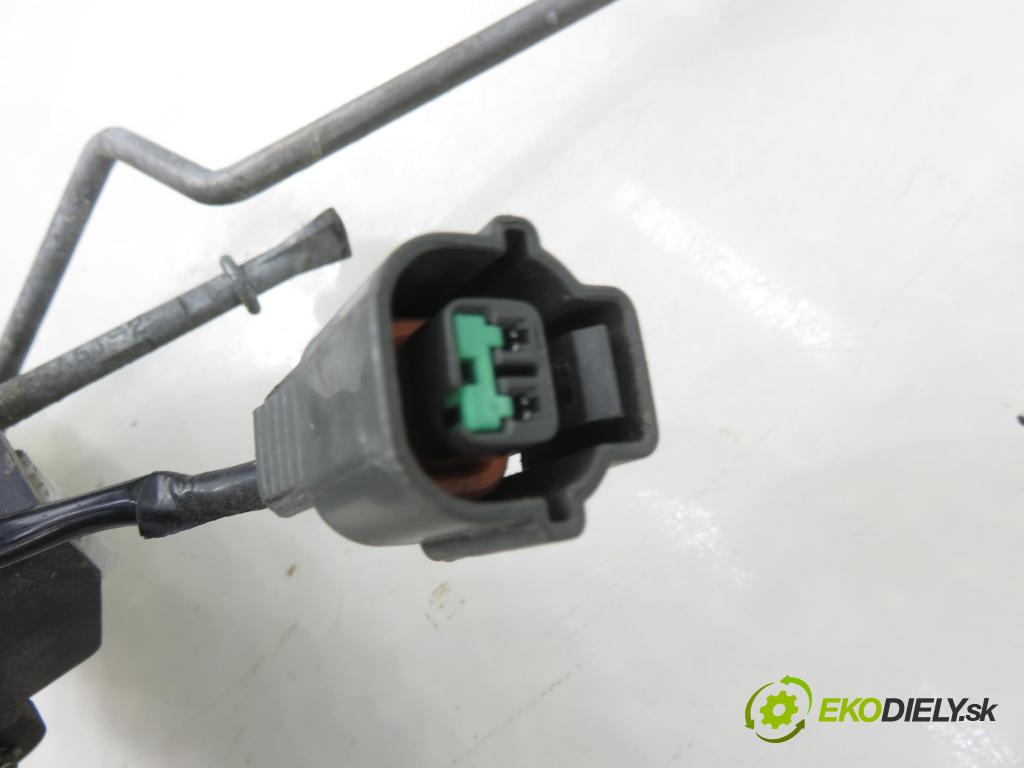 MITSUBISHI OUTLANDER II (CW_W) SUV 2008 125,00 2.4 MIVEC 4WD (CW5W) - 4B12 2360,00 Kľučka LPZ