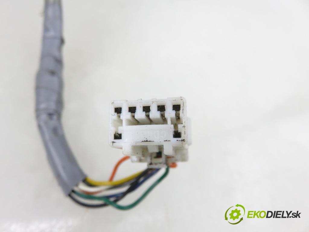 MITSUBISHI OUTLANDER II (CW_W) SUV 2008 125,00 2.4 MIVEC 4WD (CW5W) - 4B12 2360,00 Spätné zrkadlo LE