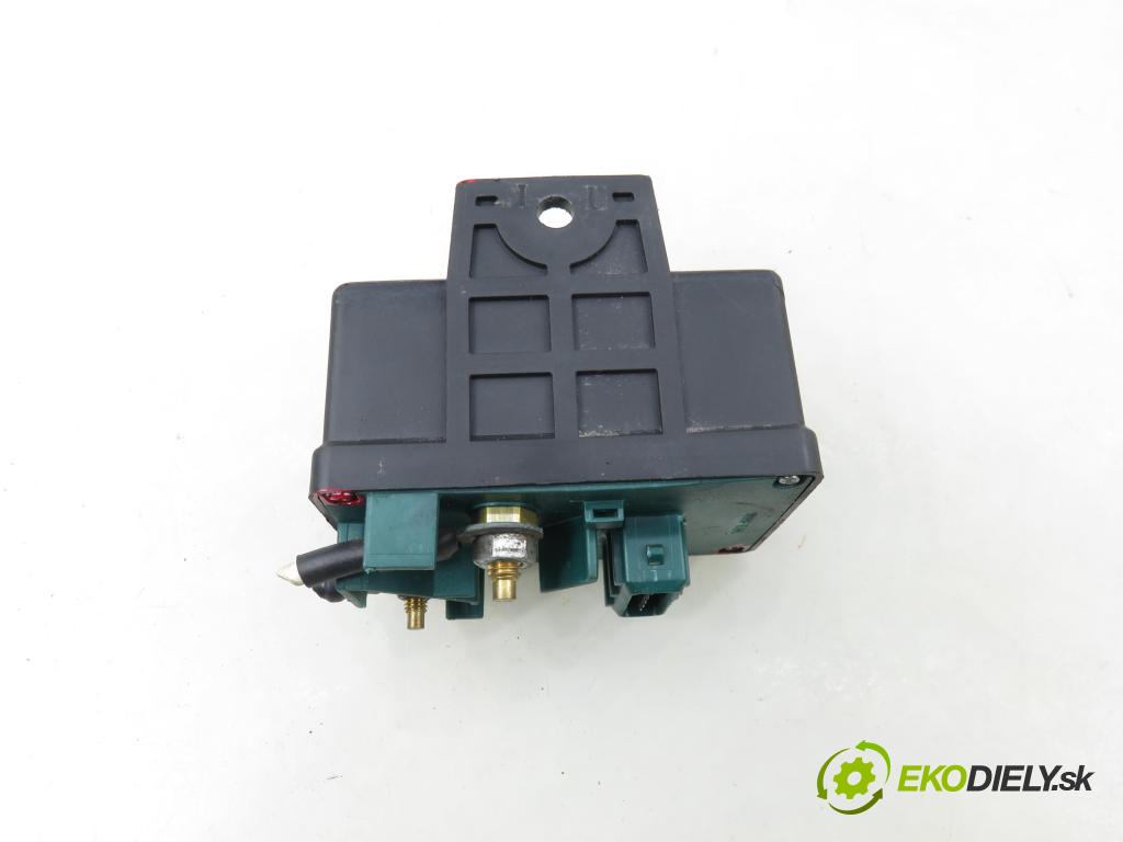 PEUGEOT PARTNER Combispace (5F) KOMBIVAN 2003 66,00 2.0 HDI - RHY (DW10TD) 1997,00 RELÉ: JÚN: MHG16