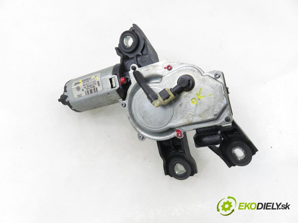 VW PASSAT B6 Variant (3C5) KOMBI 2006 103,00 2.0 TDI 16V - BKP 1968,00 motorek stěrače ZADNÍ: 3C9955711A ; 53032812