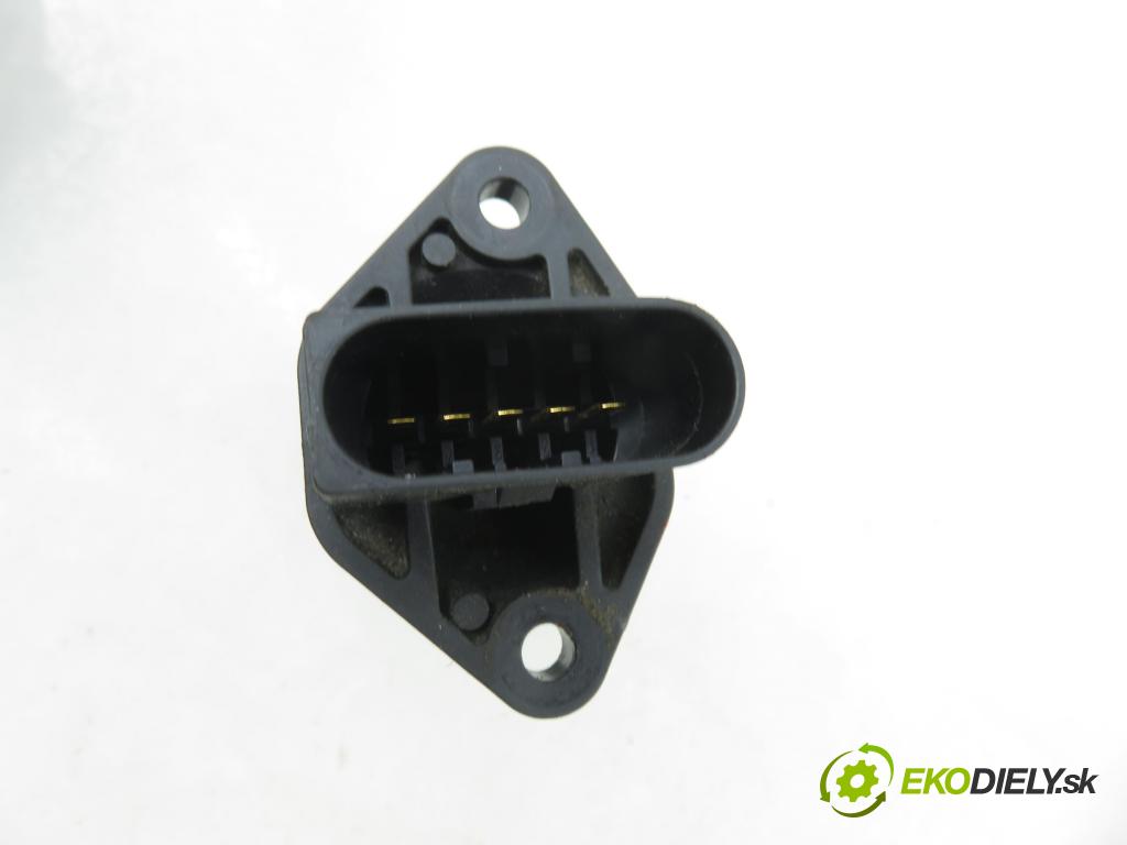 VW PASSAT B6 Variant (3C5) KOMBI 2006 103,00 2.0 TDI 16V - BKP 1968,00 váha vzduchu vzduchu F00C2G2055