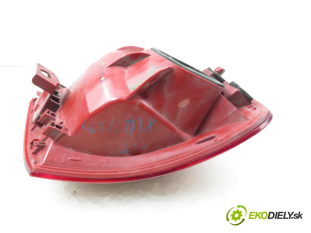 VW PASSAT B6 Variant (3C5) KOMBI 2006 103,00 2.0 TDI 16V - BKP 1968,00 Svetlo ľavé zadné 3C9945096C