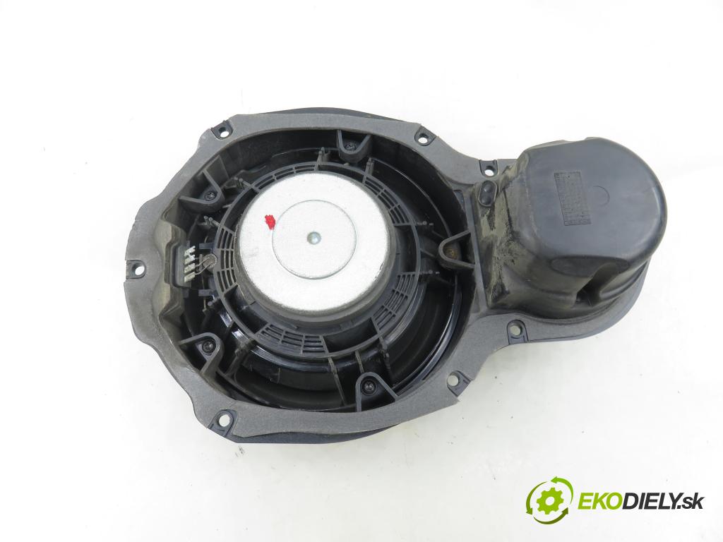 VW PASSAT B6 Variant (3C5) KOMBI 2006 103,00 2.0 TDI 16V - BKP 1968,00 reproduktor Dvere 3C0035454