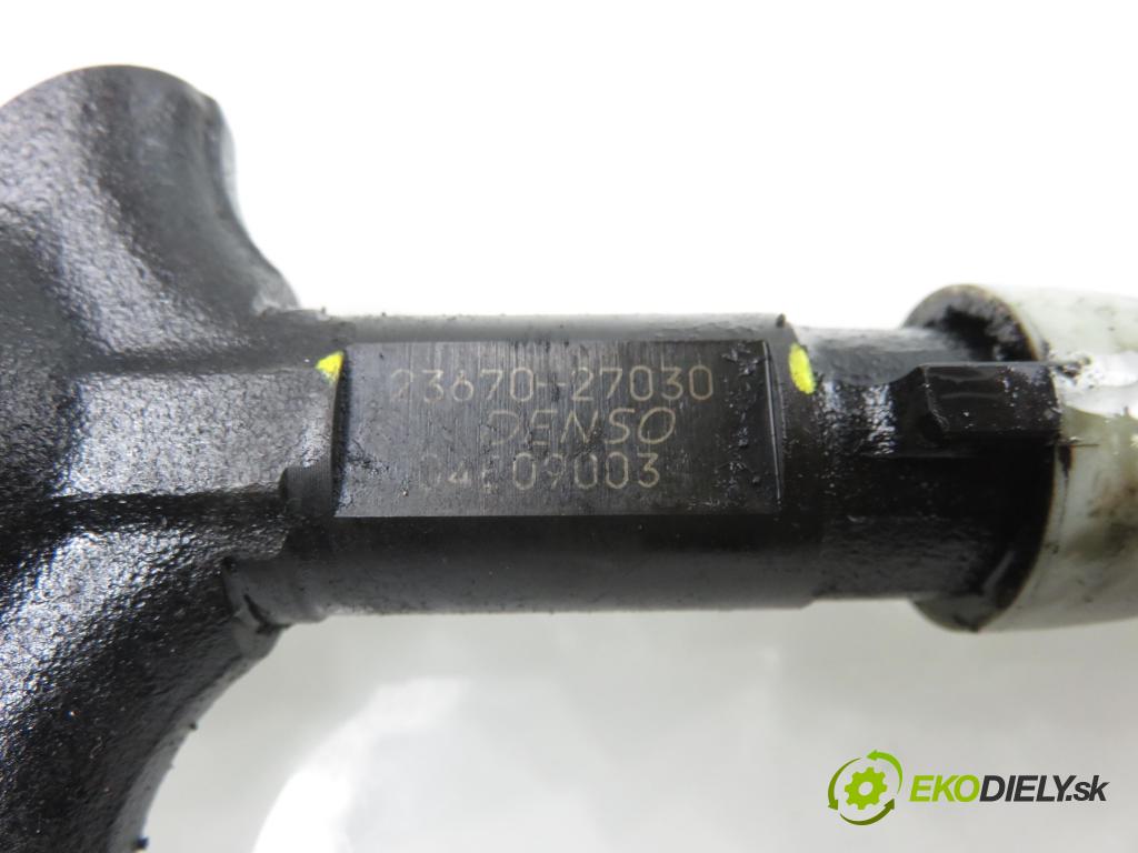 TOYOTA AVENSIS VERSO (_M2_) MINIVAN 2003 85,00 2.0 D (CLM20_) - 1CD-FTV 1995,00 vstřikovač 2367027030 (Vstřikovač paliva)