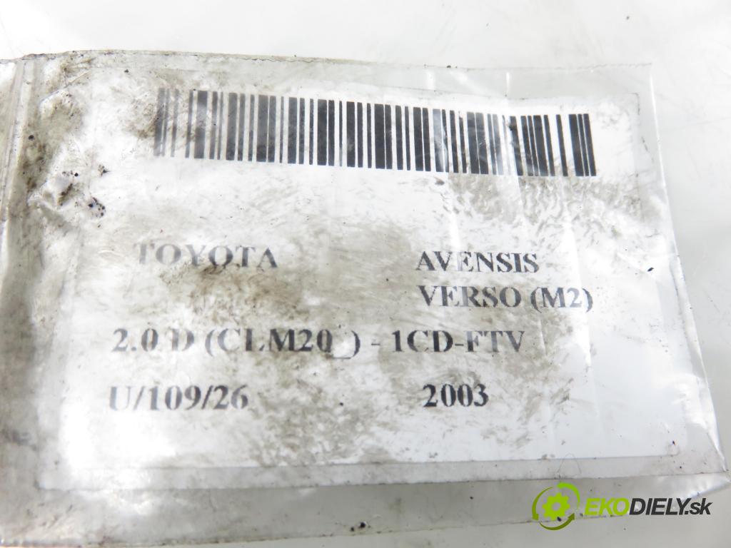 TOYOTA AVENSIS VERSO (_M2_) MINIVAN 2003 85,00 2.0 D (CLM20_) - 1CD-FTV 1995,00 vstřikovač 2367027030 (Vstřikovač paliva)