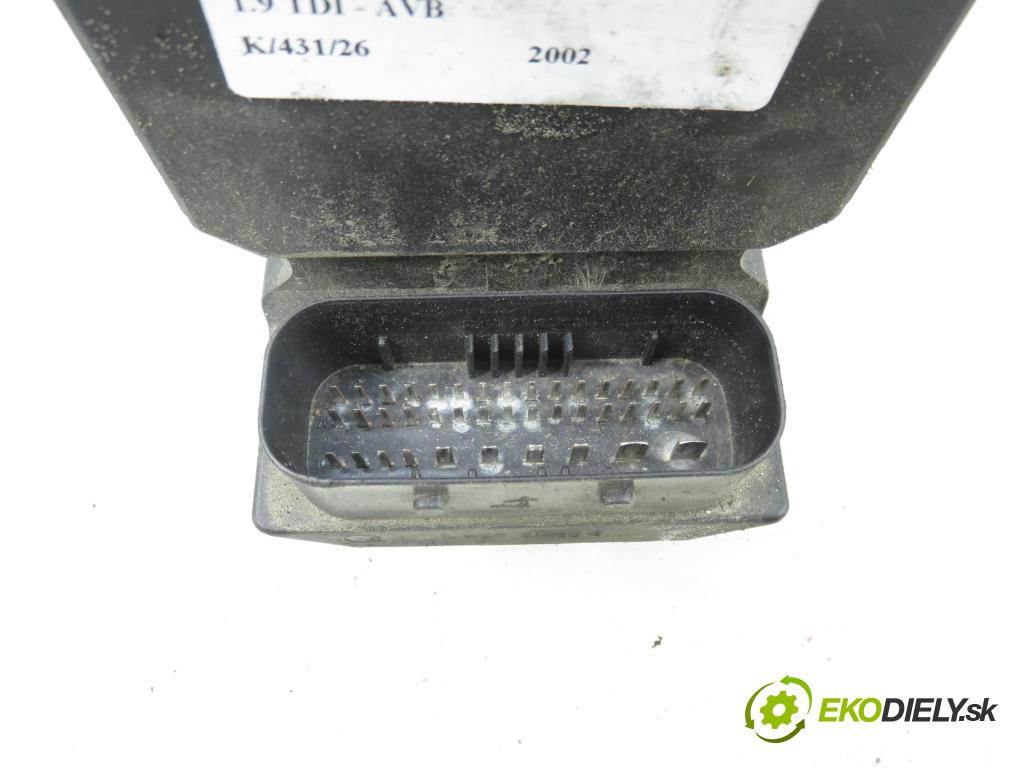 AUDI A4 (8E2, B6) SEDAN 2002 74,00 1.9 TDI PD 101 - AVB 1896,00 pumpa ABS 0265950011 ; 8E0614517 ; 0265225048 (Pumpa ABS)