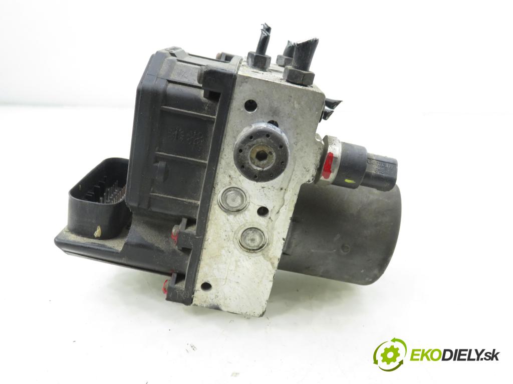 AUDI A4 (8E2, B6) SEDAN 2002 74,00 1.9 TDI PD 101 - AVB 1896,00 pumpa ABS 0265950011 ; 8E0614517 ; 0265225048 (Pumpa ABS)