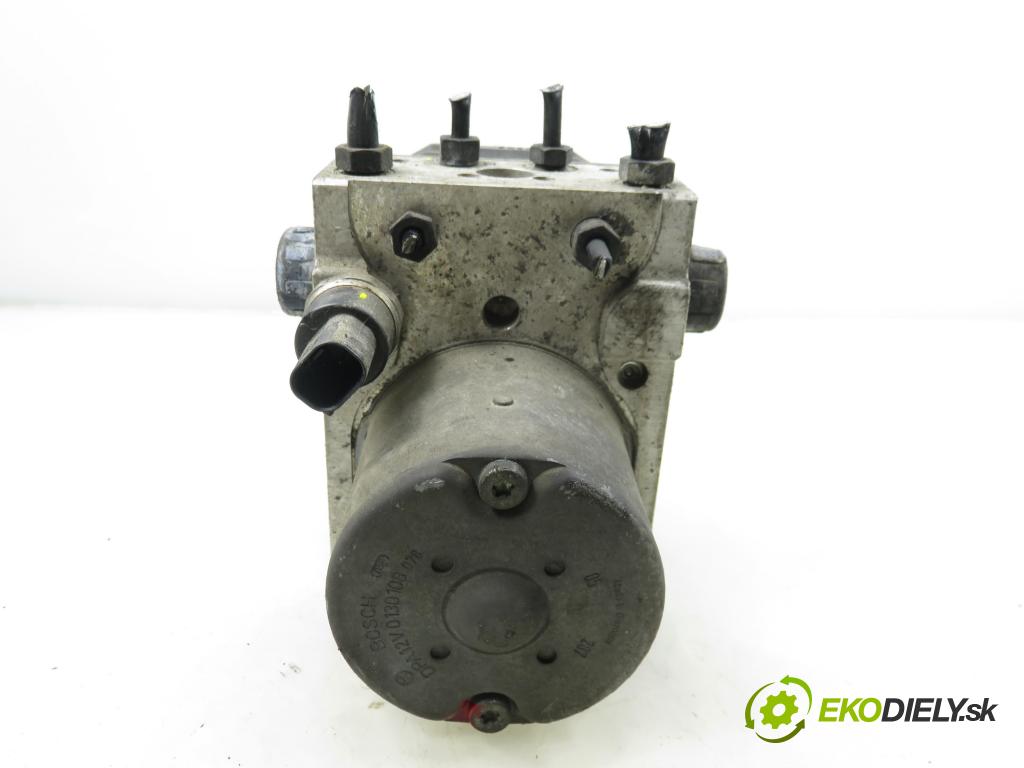 AUDI A4 (8E2, B6) SEDAN 2002 74,00 1.9 TDI PD 101 - AVB 1896,00 pumpa ABS 0265950011 ; 8E0614517 ; 0265225048 (Pumpa ABS)