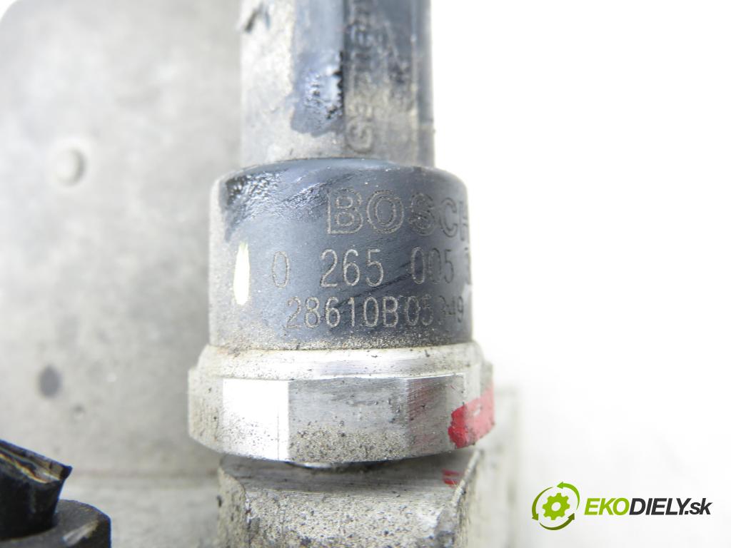 AUDI A4 (8E2, B6) SEDAN 2002 74,00 1.9 TDI PD 101 - AVB 1896,00 pumpa ABS 0265950011 ; 8E0614517 ; 0265225048 (Pumpa ABS)