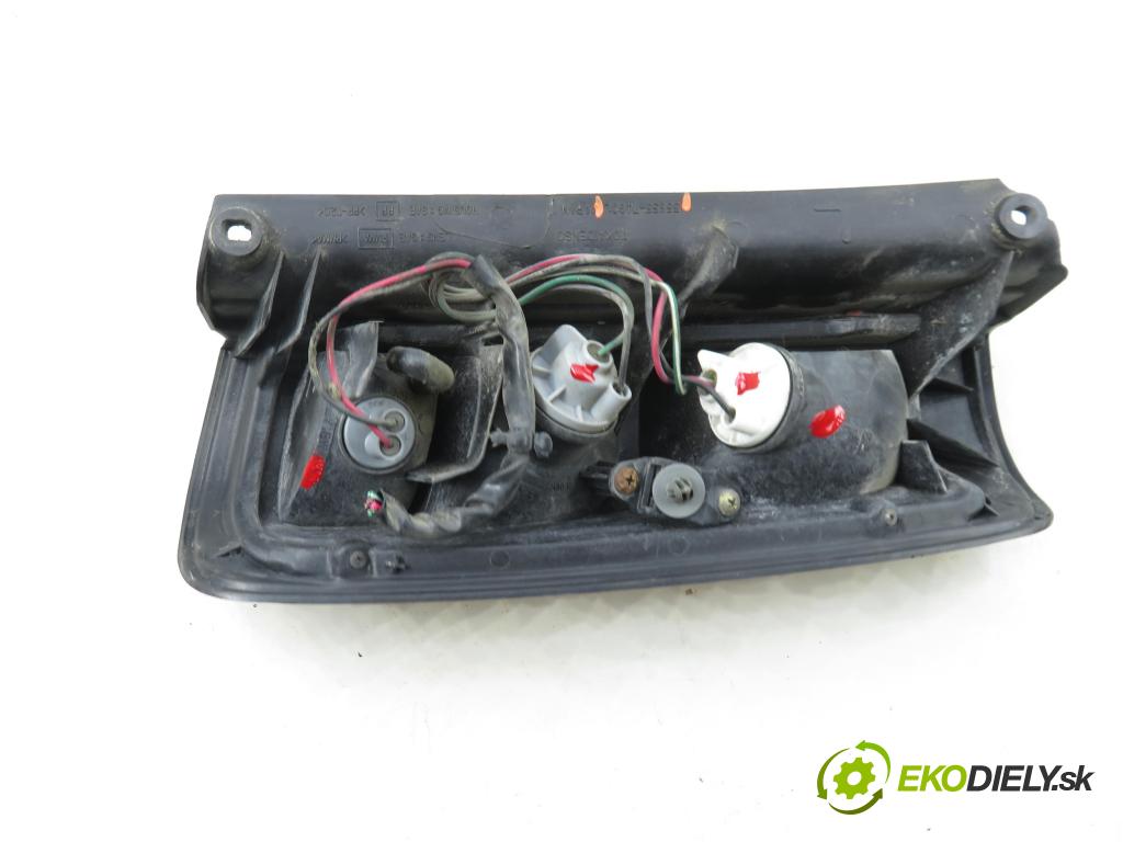 SUZUKI IGNIS (FH) HB 2002 61,00 1.3 (HV51, HX51, RG413) - M13A 1328,00 Svetlo ľavé zadné 3565574G0L