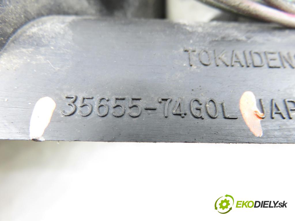 SUZUKI IGNIS (FH) HB 2002 61,00 1.3 (HV51, HX51, RG413) - M13A 1328,00 Svetlo ľavé zadné 3565574G0L