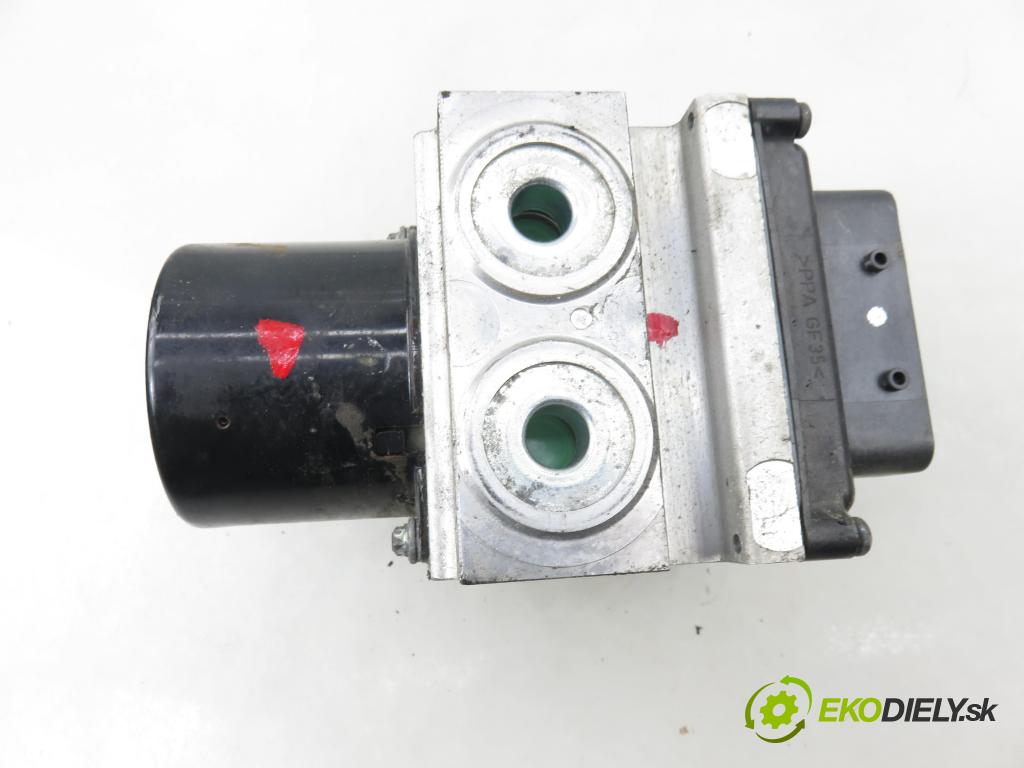 PEUGEOT 407 SW (6E_) KOMBI 2003 80,00 1.6 HDi 110 - 9HZ (DV6TED4) 1560,00 Pumpa ABS 9658028480 ; 15710601 ; S118676001L (Pumpa ABS)