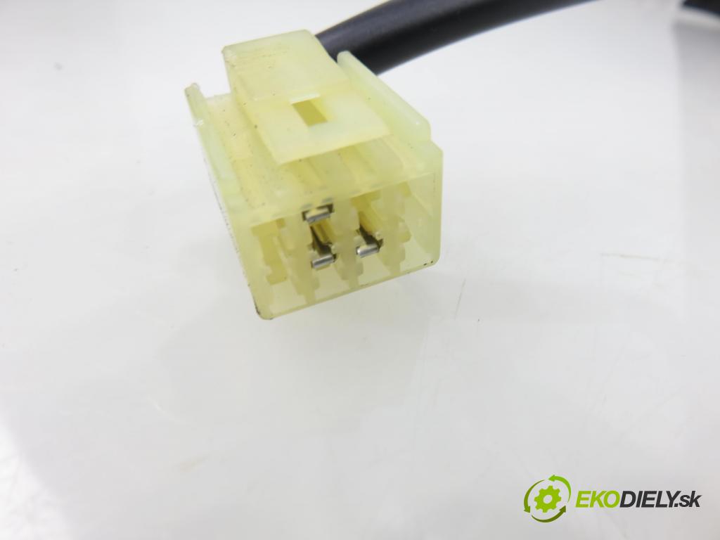 SUZUKI SX4 (EY, GY) CROSSOVER 2008 79,00 1.6 VVT 4x4 (RW 416) 107 - M16A 1586,00 Spätné zrkadlo 8470179J60