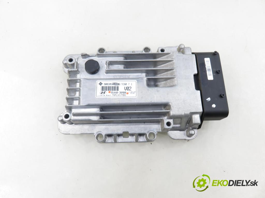 HYUNDAI i40 CW (VF) KOMBI 2012 100,00 1.7 CRDi 136 - D4FD 1685,00 Riadiaca jednotka prevodovky 954403BAB0