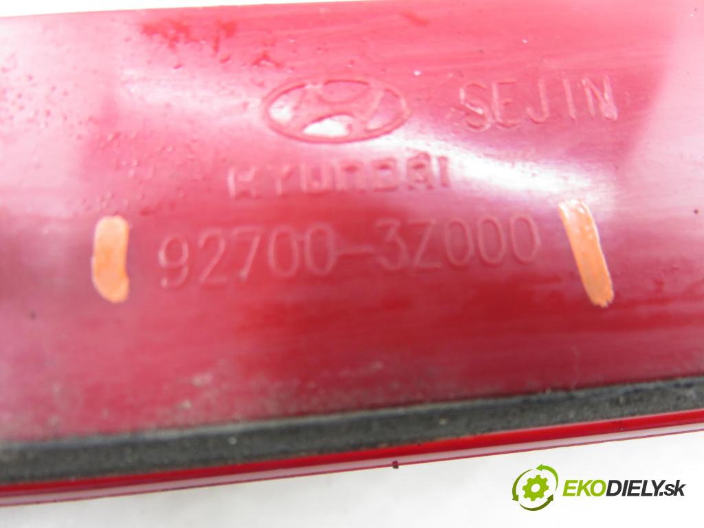 HYUNDAI i40 CW (VF) KOMBI 2012 100,00 1.7 CRDi 136 - D4FD 1685,00 svetlo bŕzd 927003Z000