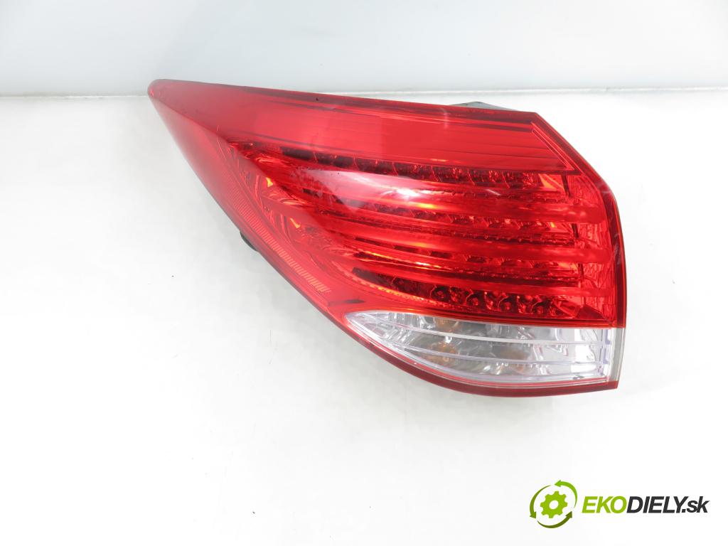 HYUNDAI i40 CW (VF) KOMBI 2012 100,00 1.7 CRDi 136 - D4FD 1685,00 Svetlo ľavé zadné 924013Z000