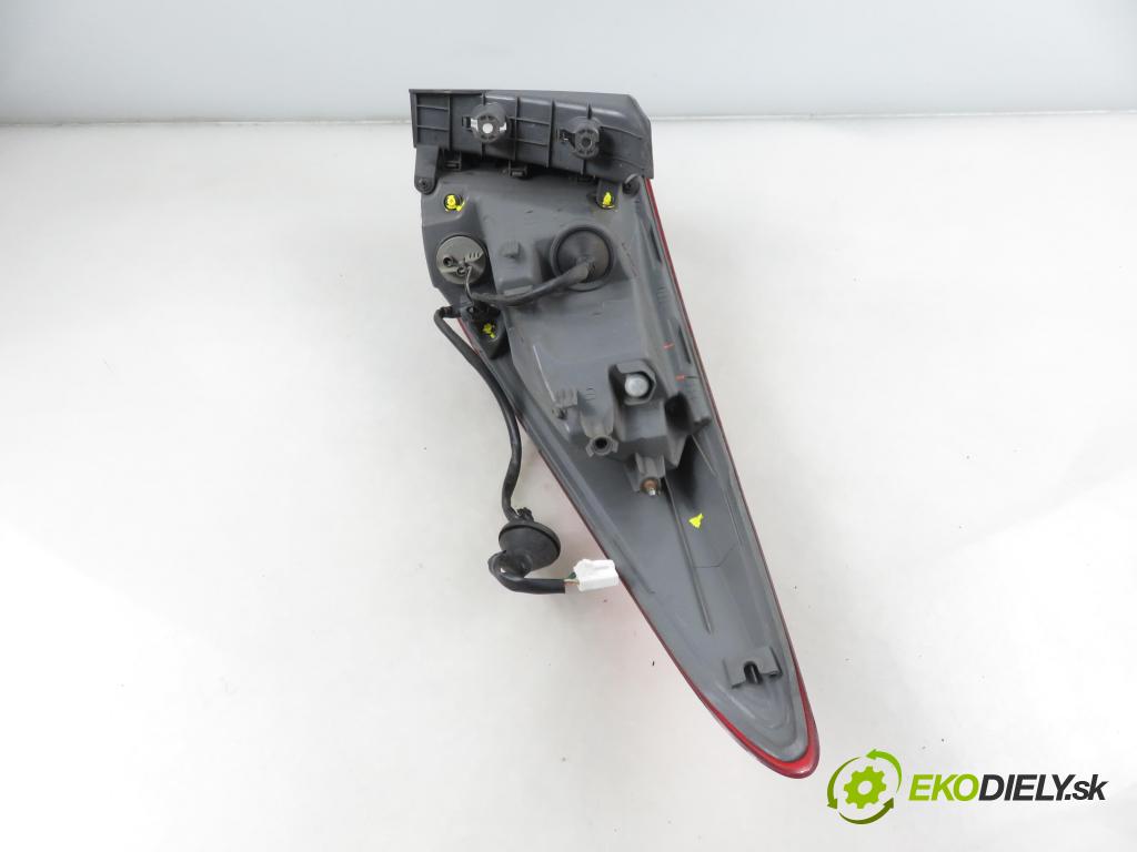 HYUNDAI i40 CW (VF) KOMBI 2012 100,00 1.7 CRDi 136 - D4FD 1685,00 světlo levé zadní 924013Z000