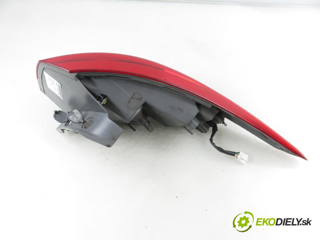 HYUNDAI i40 CW (VF) KOMBI 2012 100,00 1.7 CRDi 136 - D4FD 1685,00 světlo levé zadní 924013Z000