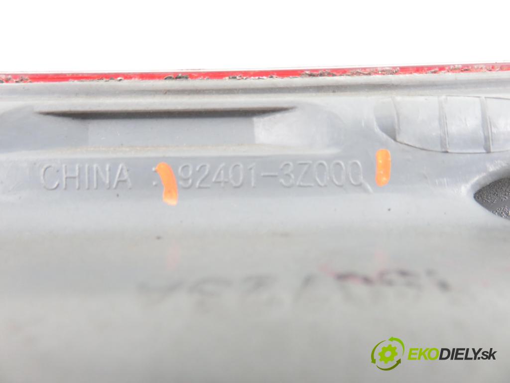 HYUNDAI i40 CW (VF) KOMBI 2012 100,00 1.7 CRDi 136 - D4FD 1685,00 světlo levé zadní 924013Z000